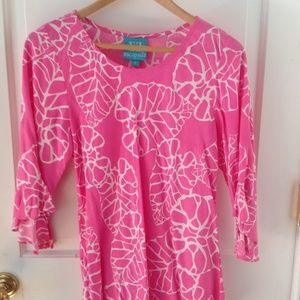Pink Escapde Shirt Size Small